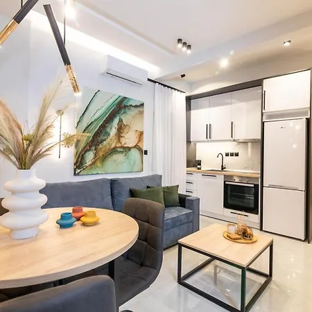 Apartment F & B Collection - 2 Bedroom *