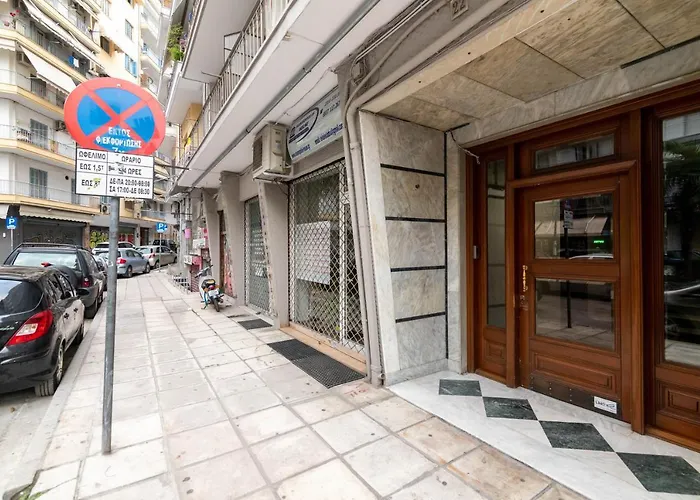 F & B Collection - 2 Bedroom Thessaloniki